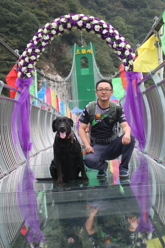 离人的第一张照片--娄底闪婚服务中心